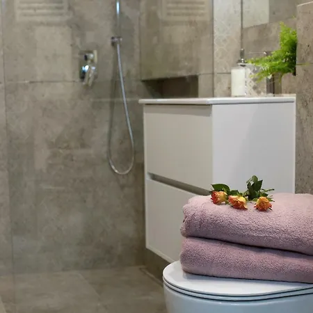 Apartament Słowiański 150 Mtr Do Plaży Centralnie Polożony Przy Głównej Promenadzie *